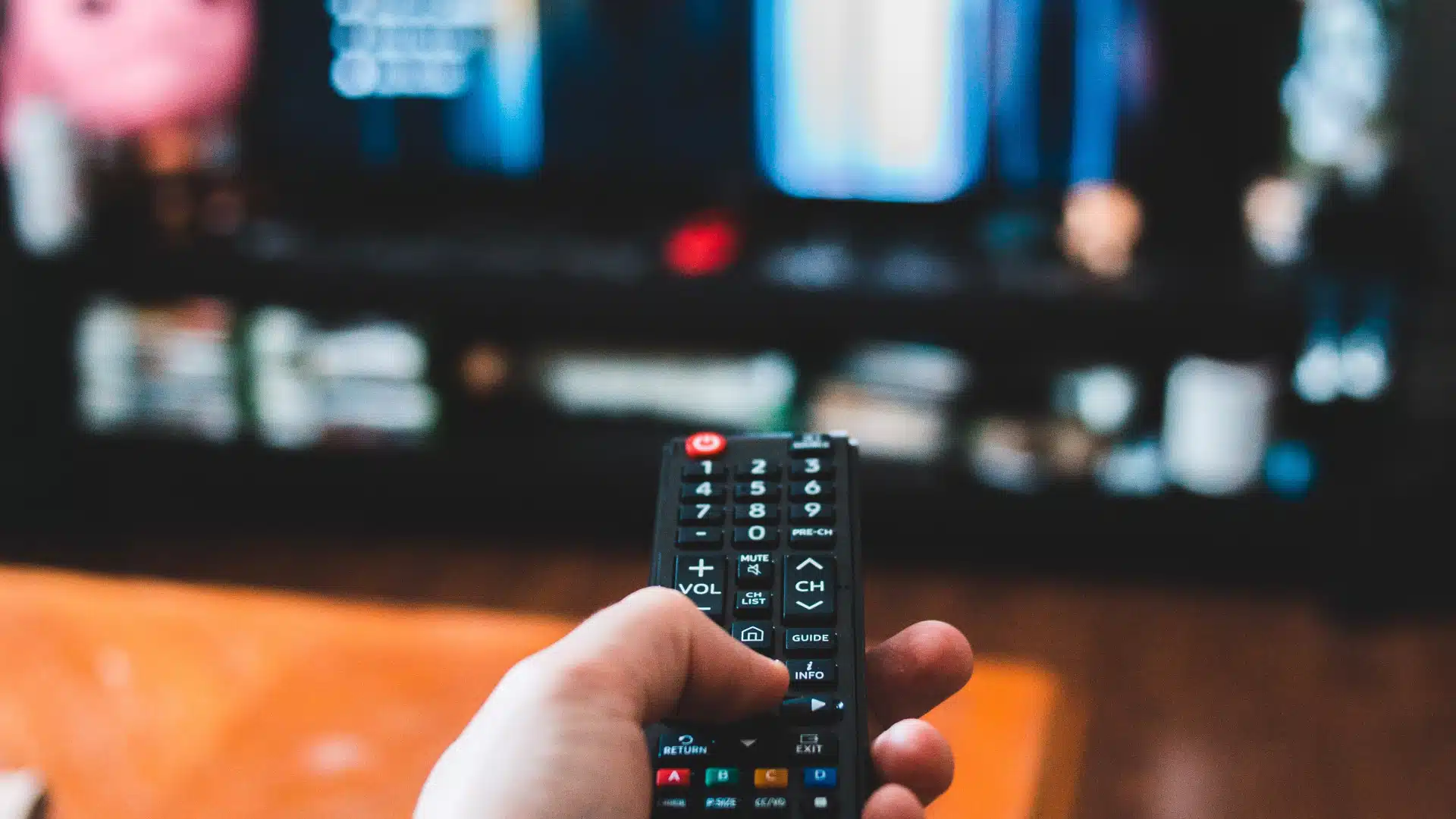 Quels équipements installer pour profiter de la télévision par satellite aujourd'hui ?